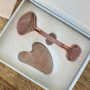 NWT Pink Jade Roller and Gua Sha